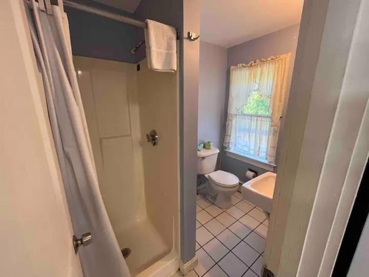 Beau Rivage Motel