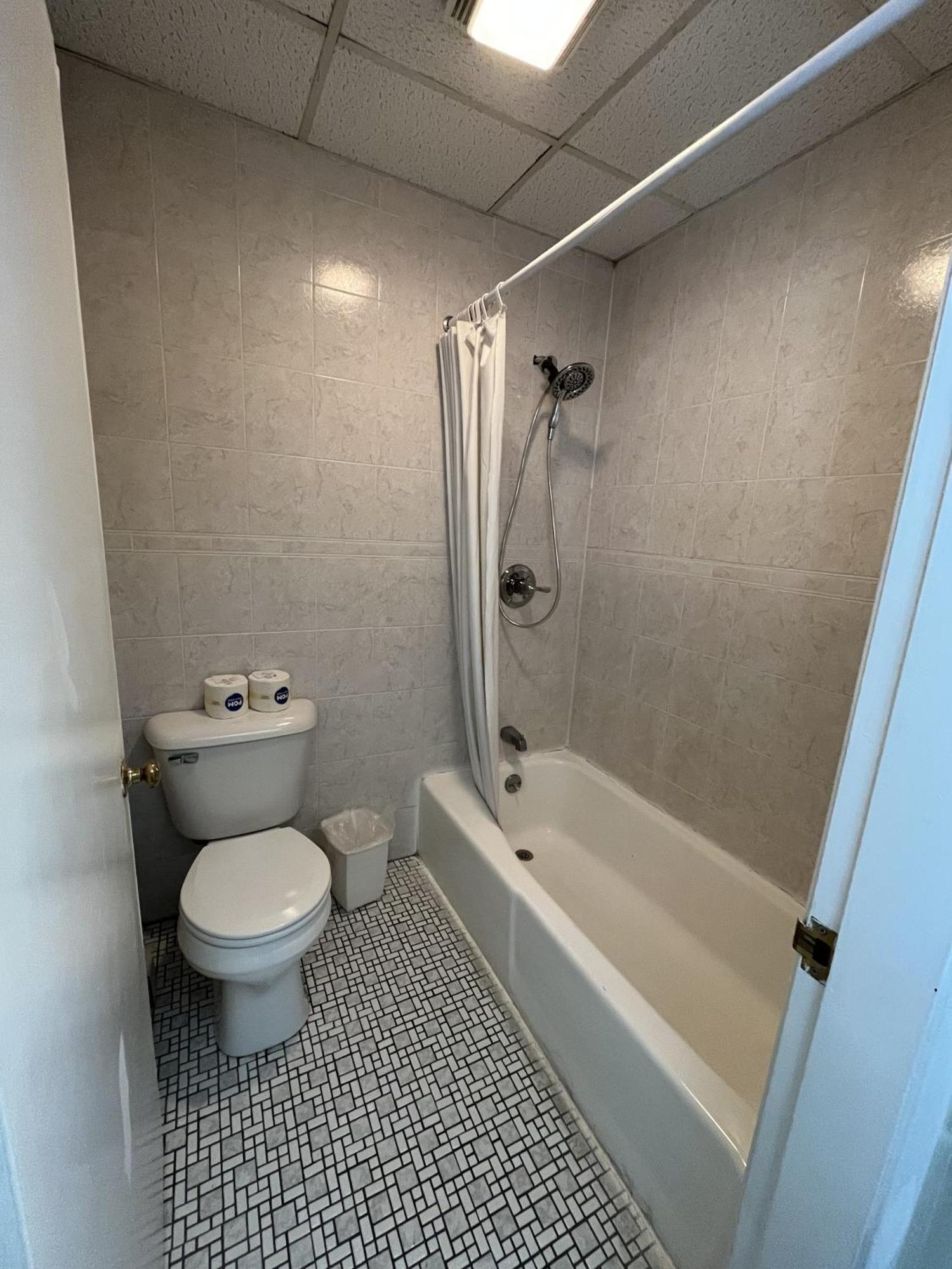 Beau Rivage Motel